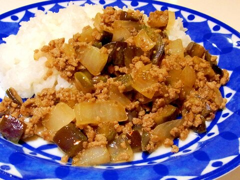 味付け簡単！茄子の甘辛そぼろかけごはん